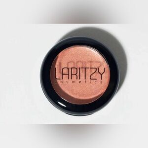 Laritzy Cosmetics Cream Highlighter in Virtue (Gold)